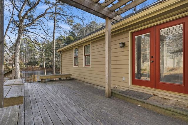 1761 Pharrs Road, Snellville, GA 30078