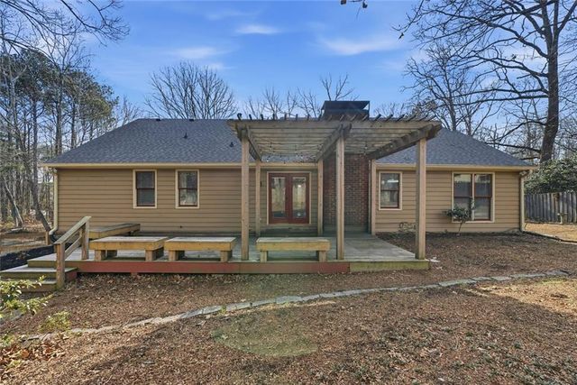 1761 Pharrs Road, Snellville, GA 30078