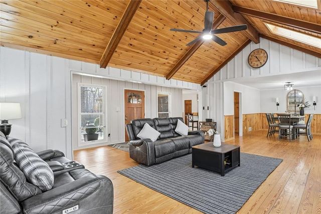 1761 Pharrs Road, Snellville, GA 30078