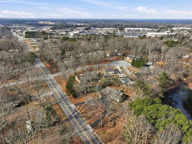 1761 Pharrs Road, Snellville, GA 30078