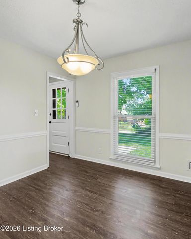 3318 Hunsinger Ln, Louisville, KY 40220