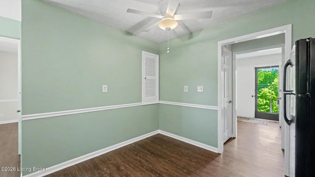 3318 Hunsinger Ln, Louisville, KY 40220