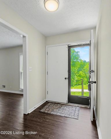 3318 Hunsinger Ln, Louisville, KY 40220