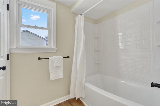 2981 SUNSET DR, Dallastown, PA 17313