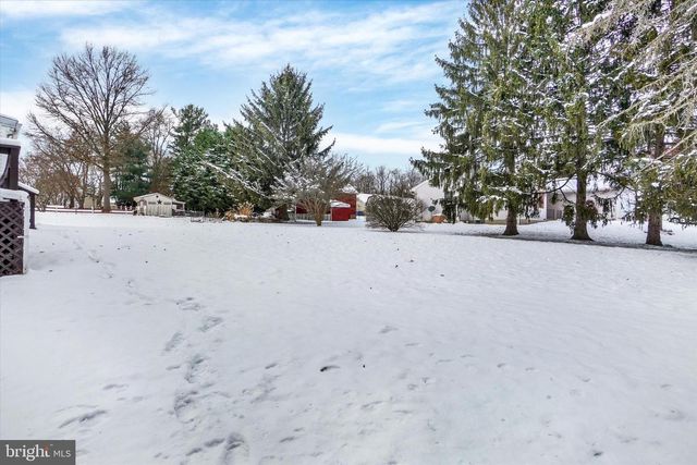 2981 SUNSET DR, Dallastown, PA 17313