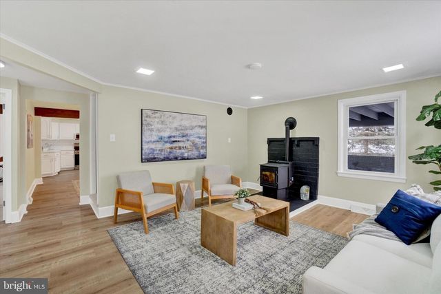 2981 SUNSET DR, Dallastown, PA 17313