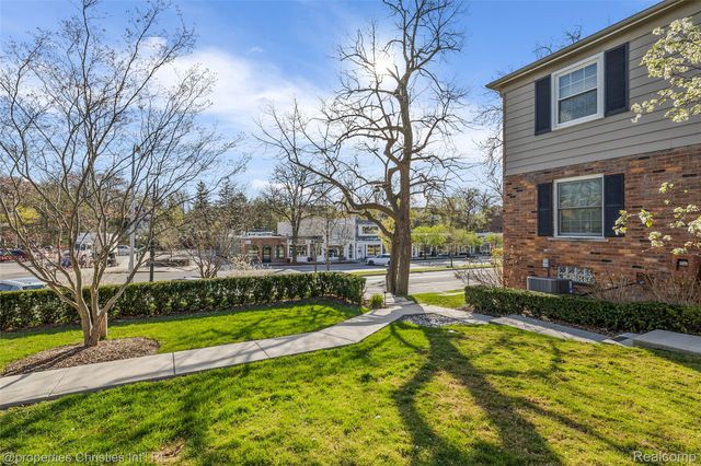 551 N Old Woodward Avenue, Birmingham, MI 48009