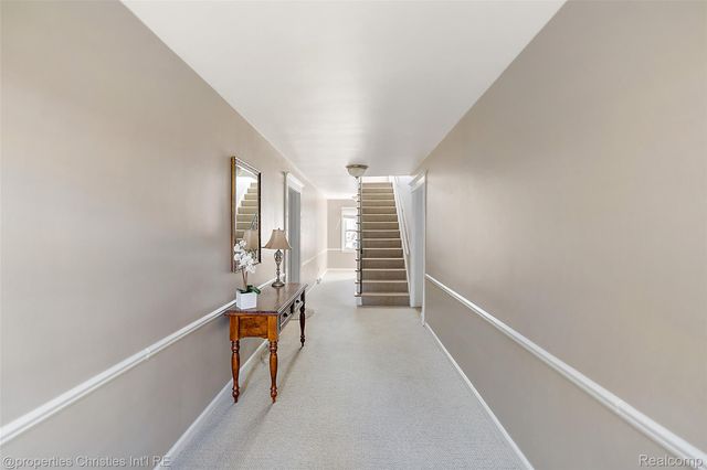 551 N Old Woodward Avenue, Birmingham, MI 48009