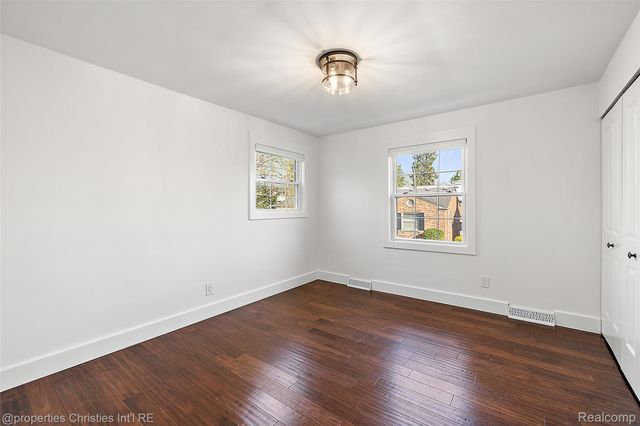 551 N Old Woodward Avenue, Birmingham, MI 48009