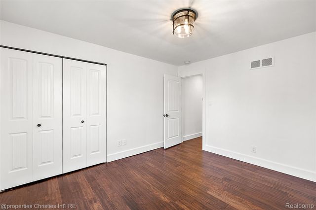 551 N Old Woodward Avenue, Birmingham, MI 48009