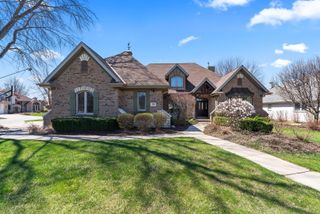 208 Sawgrass Drive, Palos Heights, IL 60463