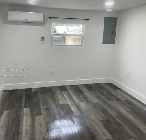 2780 NW 29TH Court, Oakland Park, FL 33311