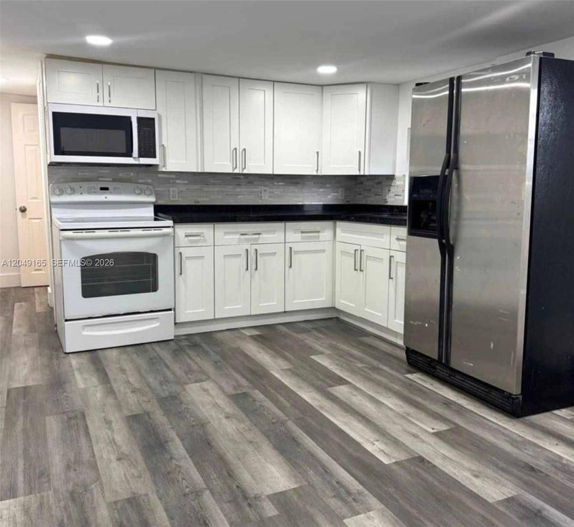 2780 NW 29TH Court, Oakland Park, FL 33311