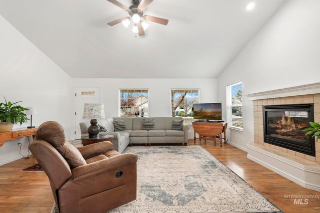 420 Shadetree Trail, Twin Falls, ID 83301