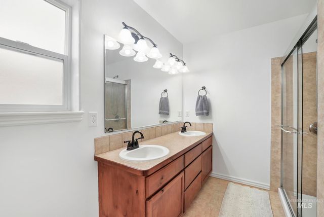 420 Shadetree Trail, Twin Falls, ID 83301