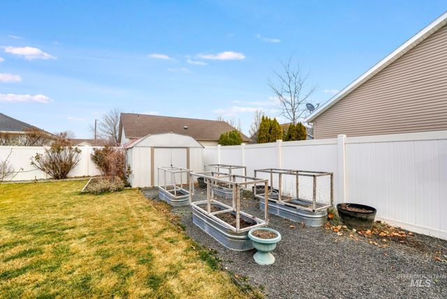 420 Shadetree Trail, Twin Falls, ID 83301