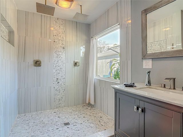 2964 LITTLE COURT, Deltona, FL 32738