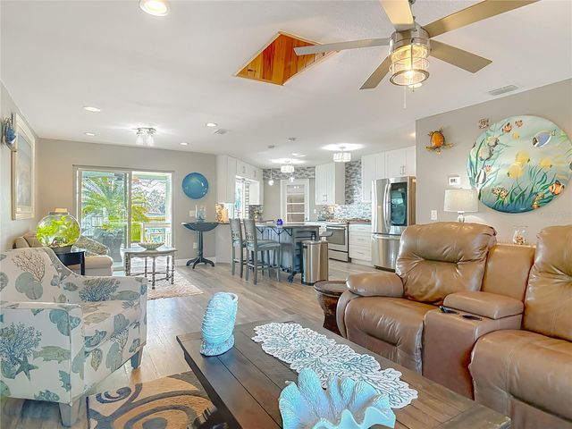 2964 LITTLE COURT, Deltona, FL 32738