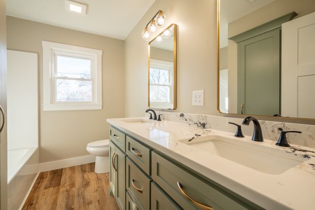 703 9th St, Lawrenceburg, TN 38464