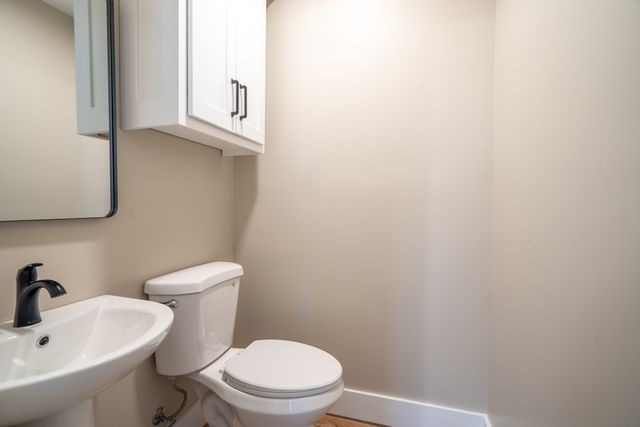 703 9th St, Lawrenceburg, TN 38464