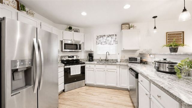 134 Courtland Dr, Corpus Christi, TX 78418