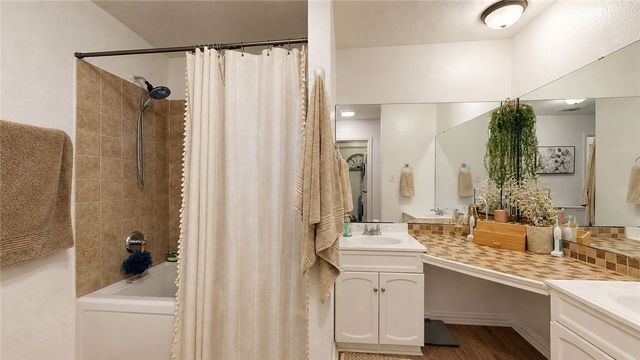 134 Courtland Dr, Corpus Christi, TX 78418