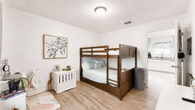 134 Courtland Dr, Corpus Christi, TX 78418
