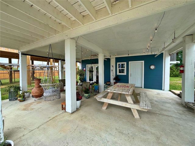134 Courtland Dr, Corpus Christi, TX 78418