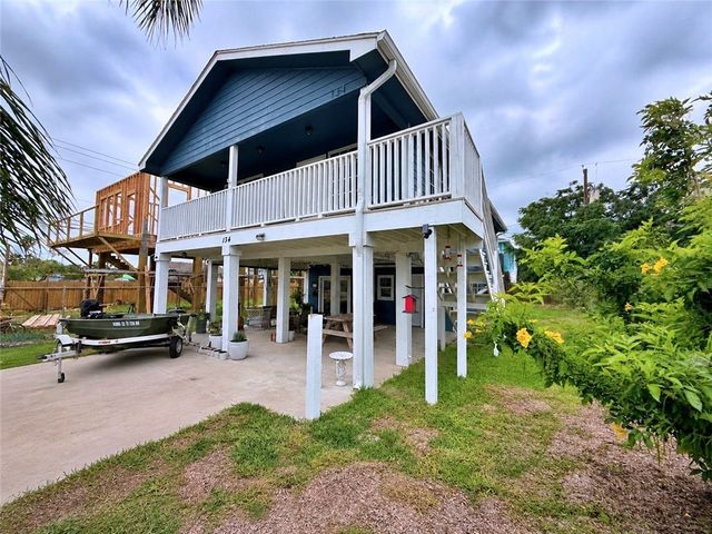 134 Courtland Dr, Corpus Christi, TX 78418