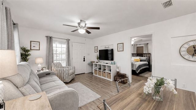 134 Courtland Dr, Corpus Christi, TX 78418