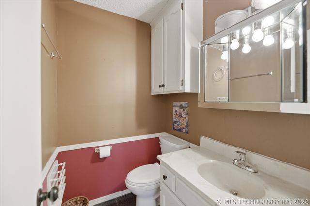 809 E Union Street, Broken Arrow, OK 74011
