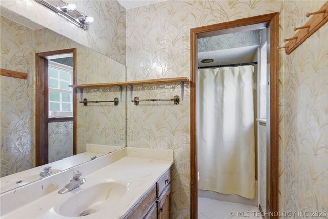 809 E Union Street, Broken Arrow, OK 74011
