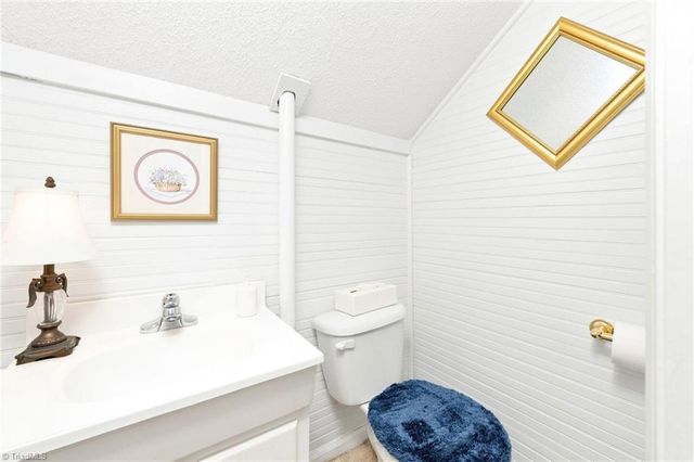 1824 Binkley Road, East Bend, NC 27018