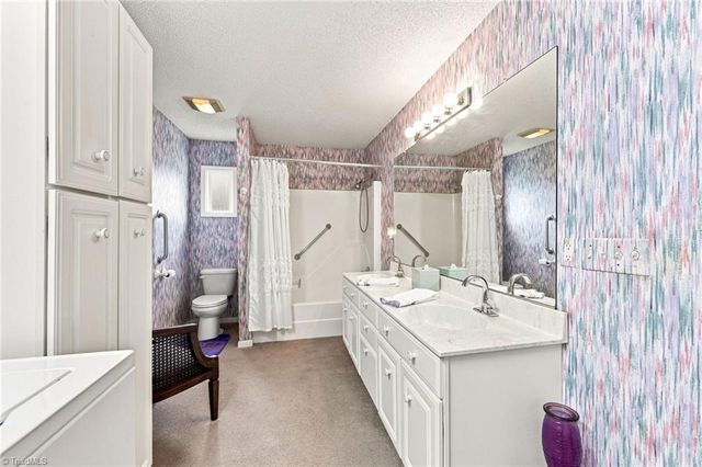 1824 Binkley Road, East Bend, NC 27018