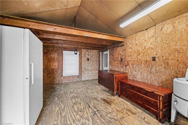 1824 Binkley Road, East Bend, NC 27018