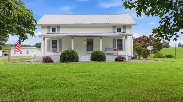 1824 Binkley Road, East Bend, NC 27018