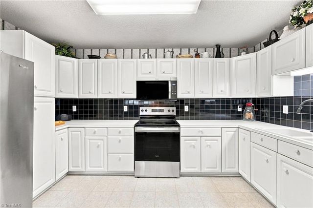1824 Binkley Road, East Bend, NC 27018