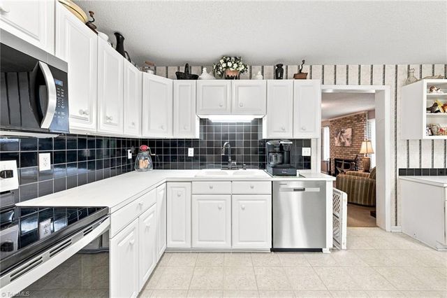 1824 Binkley Road, East Bend, NC 27018