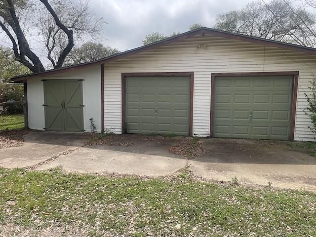 1710 14th Avenue N, Texas City, TX 77590