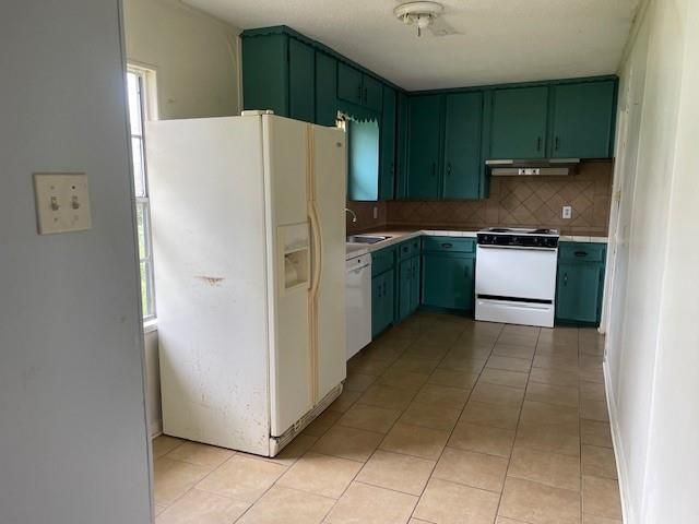 1710 14th Avenue N, Texas City, TX 77590