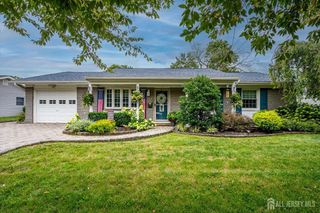 10 Forest Park Terrace Terrace, Monroe, NJ 08831