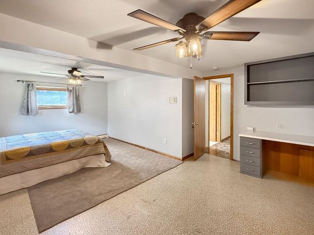 2021 IDA MAE CT, Minot, ND 58703
