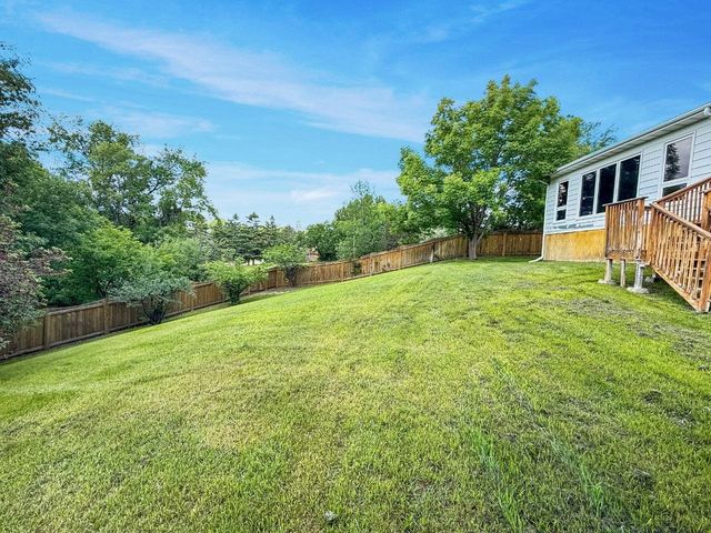 2021 IDA MAE CT, Minot, ND 58703