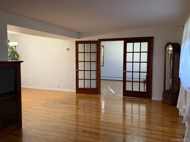 93 Whitman Road, Yonkers, NY 10710