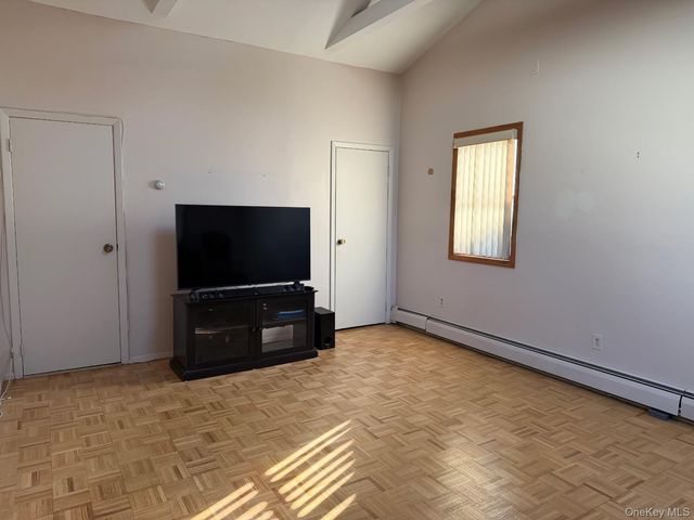 93 Whitman Road, Yonkers, NY 10710