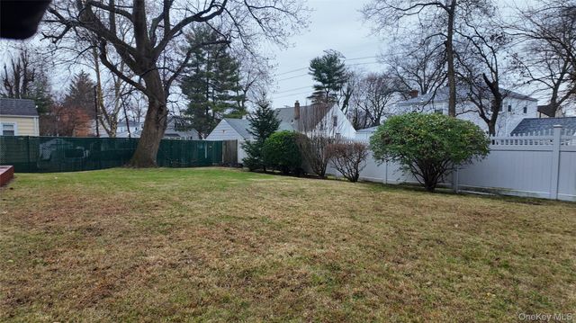 93 Whitman Road, Yonkers, NY 10710