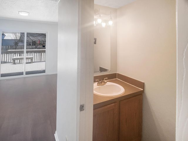 100 Gold Dust Court, Delaware, OH 43015