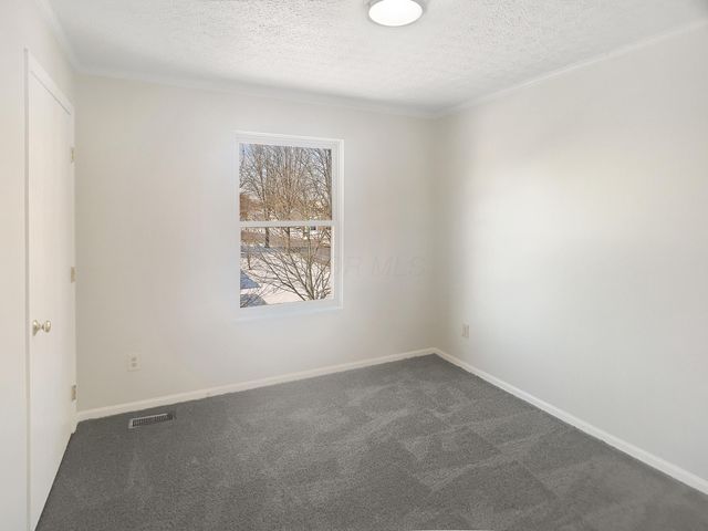 100 Gold Dust Court, Delaware, OH 43015