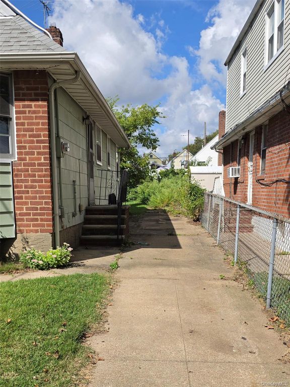 130-32 122nd Street, South Ozone Park, NY 11420 — photo 3