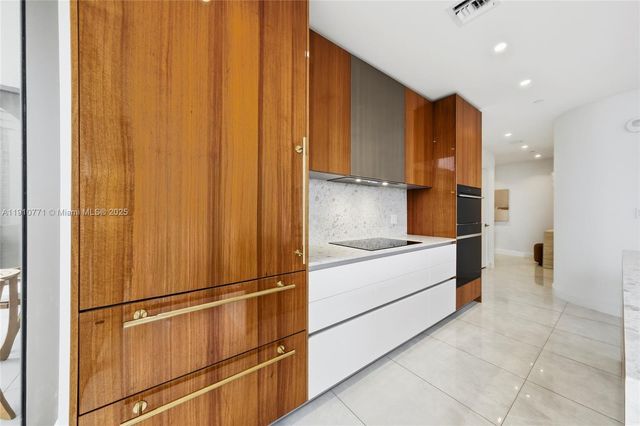 2678 Tigertail Ave 1110, Miami, FL 33133